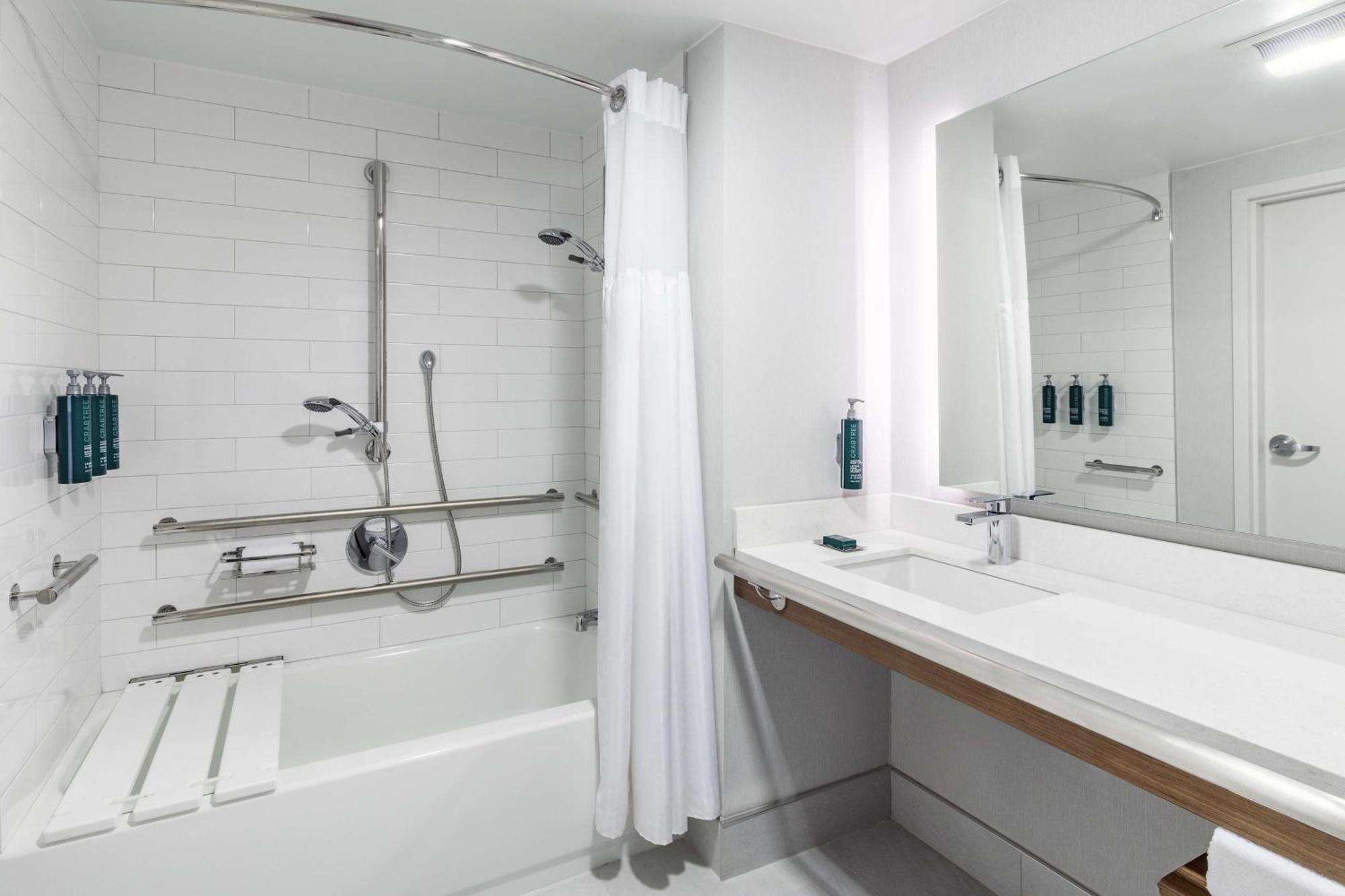 Hotel Doubletree By Hilton Boston/Westborough Exterior foto
